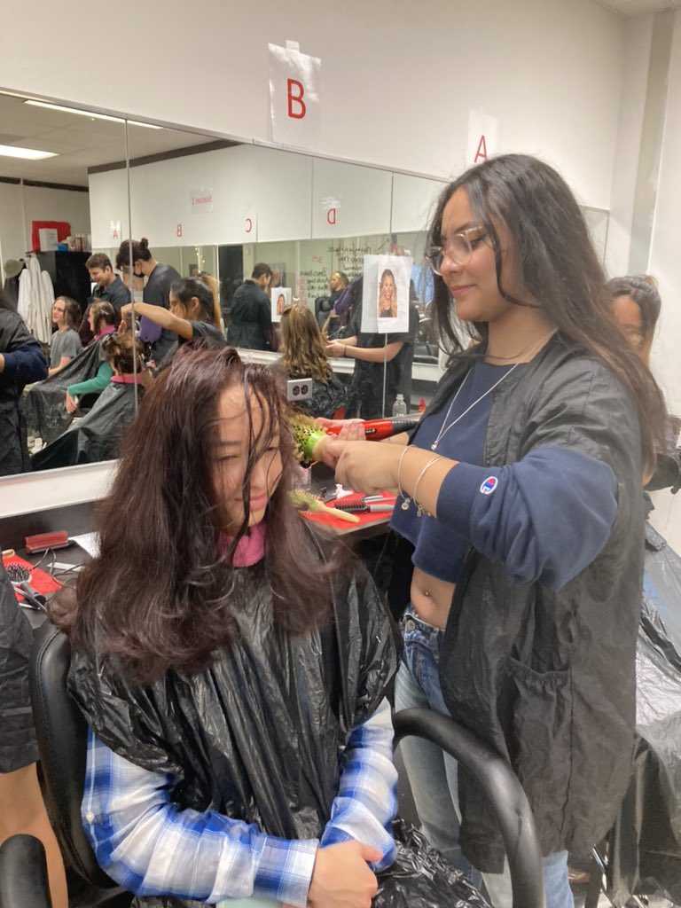 What an amazing exchange of services <a href="/APSCareerCenter/">Arlington Career Center</a> between PT and <a href="/apsACCBarCosmo/">APS-ACC--Master Barber/Cosmetology</a> students! #WeAreACC! <a href="/APS_CTE/">Arlington CTE</a> <a href="/APSVirginia/">Arlington Public Schools</a>