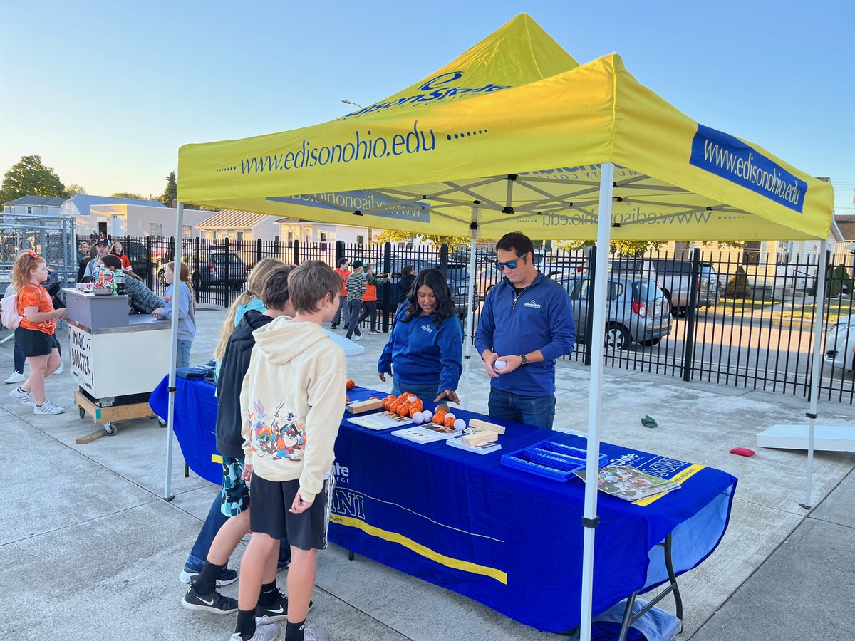 EdisonOhio's tweet photo. We had a great time at the Versailles HS vs. Anna HS football game last Friday, connecting with alumni and meeting new friends! We look forward to connecting with the community and showing our support of local area athletics at future tailgate visits. 🏈 https://t.co/GxZ7bf0TDo