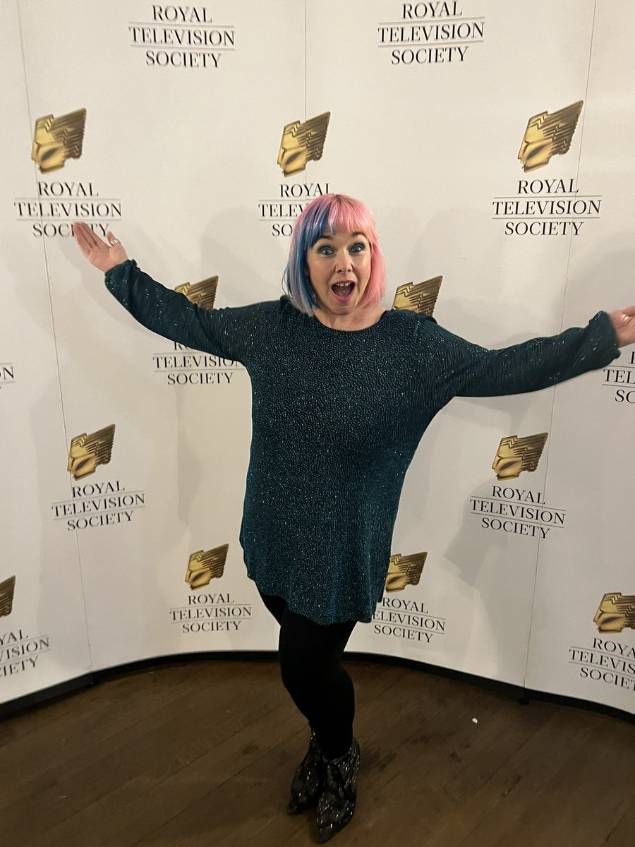 TVRadioPeg's tweet photo. Ey up! It’s the @RTSYorkshire1 awards!
Good luck to everyone nominated all you gorgeous fabulous #tv people
As always I’m in #charityshop chic
£3
Glitziest TV night of the year but #2ndhandclothes are still the style https://t.co/Rrqxvv4O07