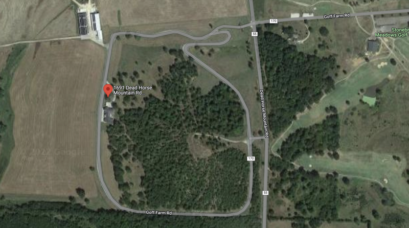 RoadandTrack's tweet photo. This $6.7-million Arkansas mansion has its own 1.2-mile race track. https://t.co/XI3b5WbWPU https://t.co/06r6FKXisu