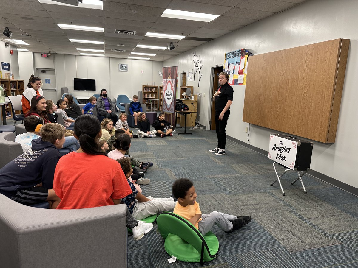 Thank you <a href="/ZoellnerArts/">Zoellner Arts Center</a> for making it possible for 
<a href="/TheAmazingMax/">The Amazing Max</a> to visit our elementary students today! Our morning was filled with laughter, smiles and magic! Join The Amazing Max this Saturday, 10/8 at Zoellner. #nicematters

zoellner.cas.lehigh.edu/content/amazin…