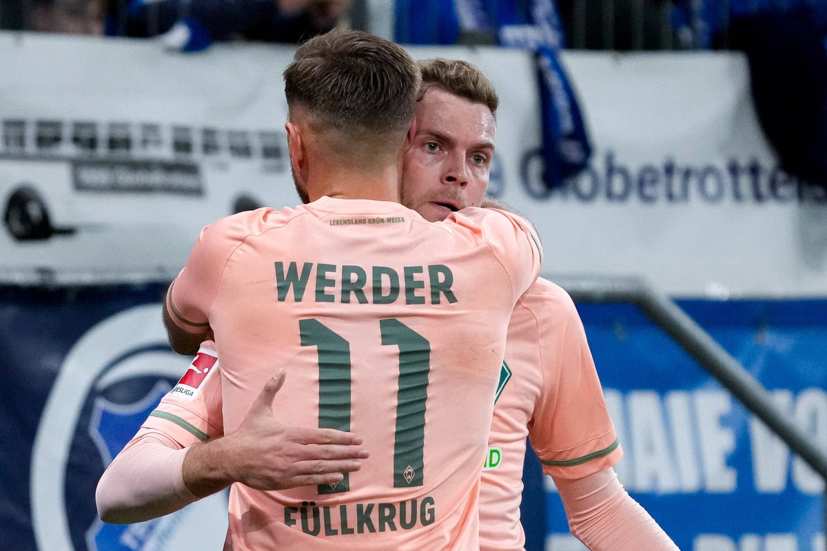 Wholesome hugs. 🤗

0-1 #TSGSVW 

#Bundesliga | #MD9