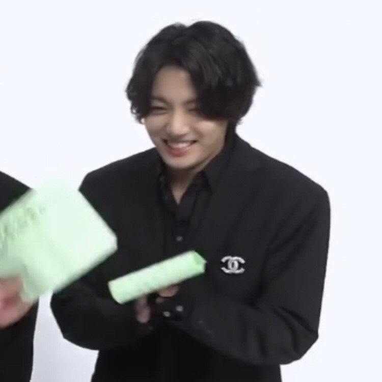 jjk pics✨ tweet media