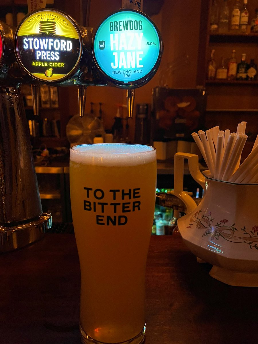 Hazy Hane tasting superb at 👌<a href="/Fino_lounge/">Fino Lounge</a> <a href="/theLOUNGERS/">The Lounges</a>