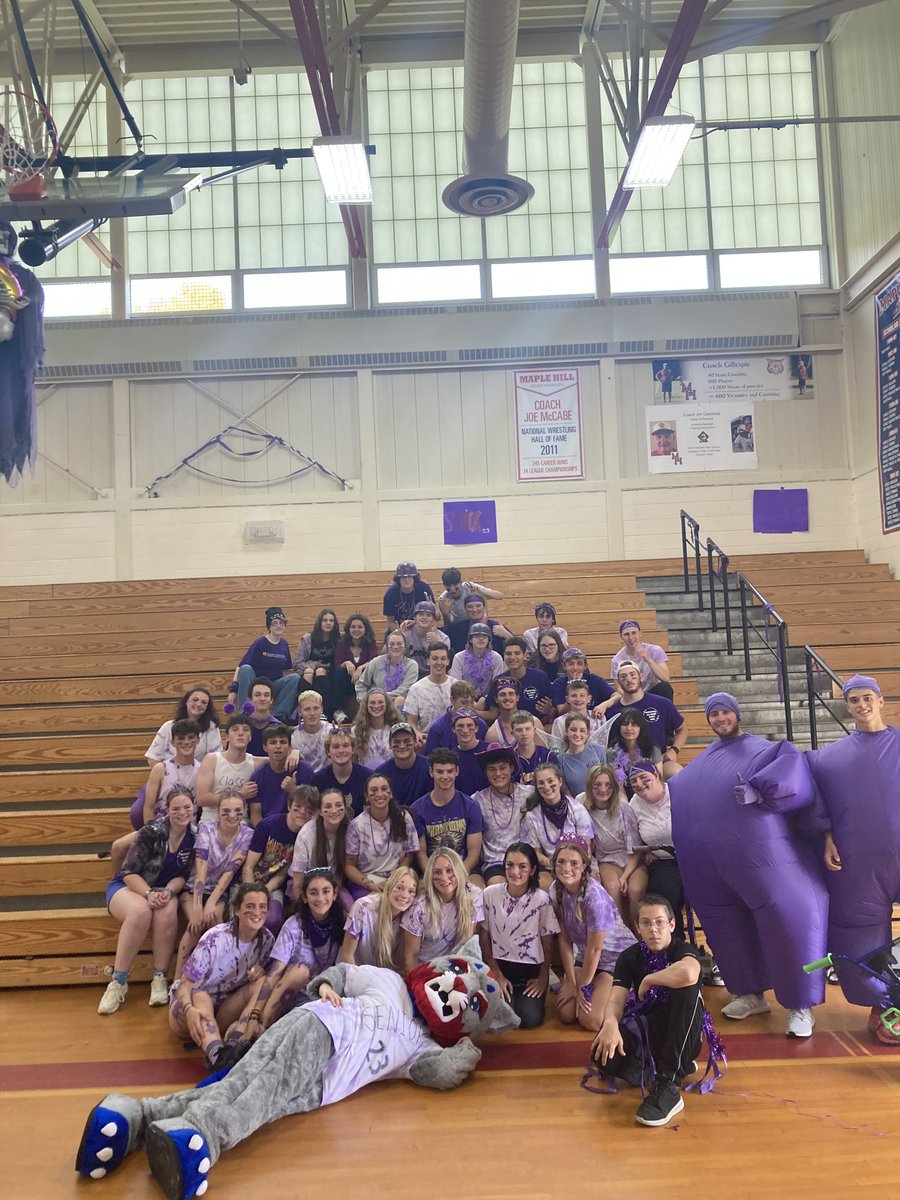 kcastle053's tweet photo. A big shoutout to the Class of 2023 for making today a great day! @MapleHill_HS @SchodackCSD https://t.co/3TmMZdxMwR