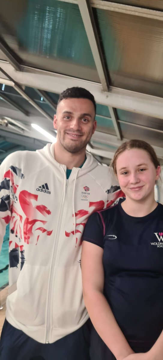 EmmaNorthmore's tweet photo. Lucky Lucky Lucky girl!!! Lara is inspired and loved every minute! Huge thanks @Jimbob95goon @Fullalove_ @woldinghamsport @LeatherheadSwim She awaits the next visit😉😁What an amazing opportunity for all the girls @WoldinghamSch https://t.co/k7M7Slqetm