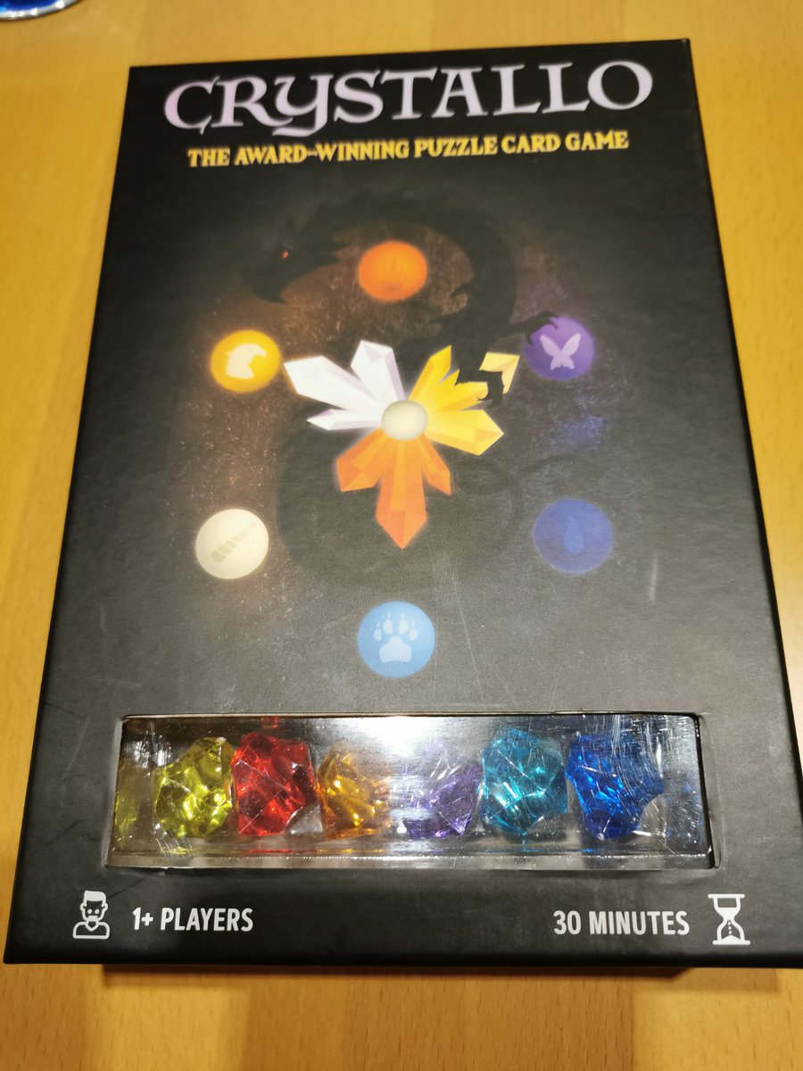 Pandaline_13's tweet photo. Ui endlich angekommen 🤩 #crystallo
#brettspiele #kartenspiele #megahübsch https://t.co/Zkt5algr8p