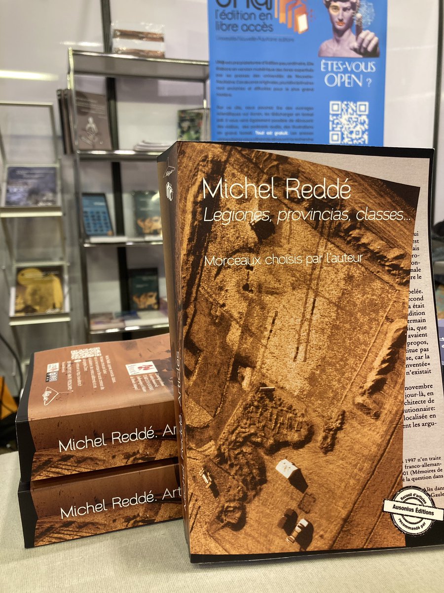 UNAEditions's tweet photo. Impatients de découvrir le dernier ouvrage de Michel Reddé, son recueil d’articles, édité par @AusoniusEdit en libre accès ? 
Venez le feuilleter aux @rdvhistoire (stand 233) 
Ou ⤵️

https://t.co/9GFnrErxkf

#teamEgypto #teamarcheo #twitterantique #teamantiquity 
#anhima https://t.co/aWGlxFEZxf