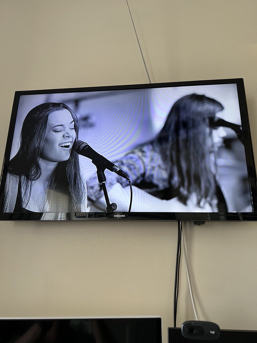 crhamil's tweet photo. Watching some videos from my favorite band @jocelynandchris while working https://t.co/duDxP79YIm
