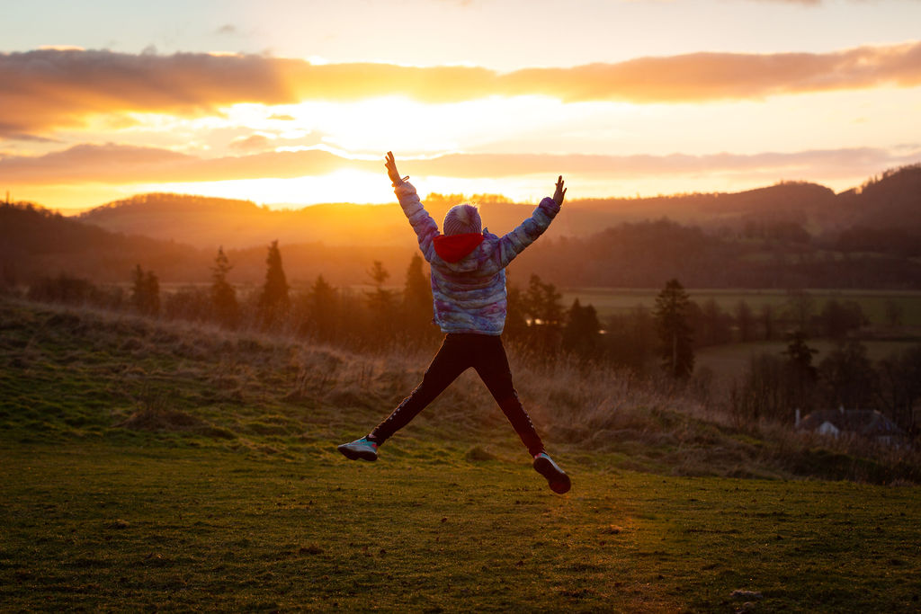 ScottishHostels's tweet photo. Now that's a sunrise 🌅
Where's your favourite place in Scotland for seeing amazing colours like this?! https://t.co/19ddmTHvuY