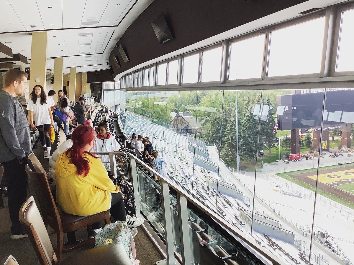 wyomingahperd's tweet photo. Touring the UW athletic facilities and hearing from some student athletes about their experiences as a college athlete! #healthykidsroundup
American Heart Association - Wyoming https://t.co/zlIl1cLcnb