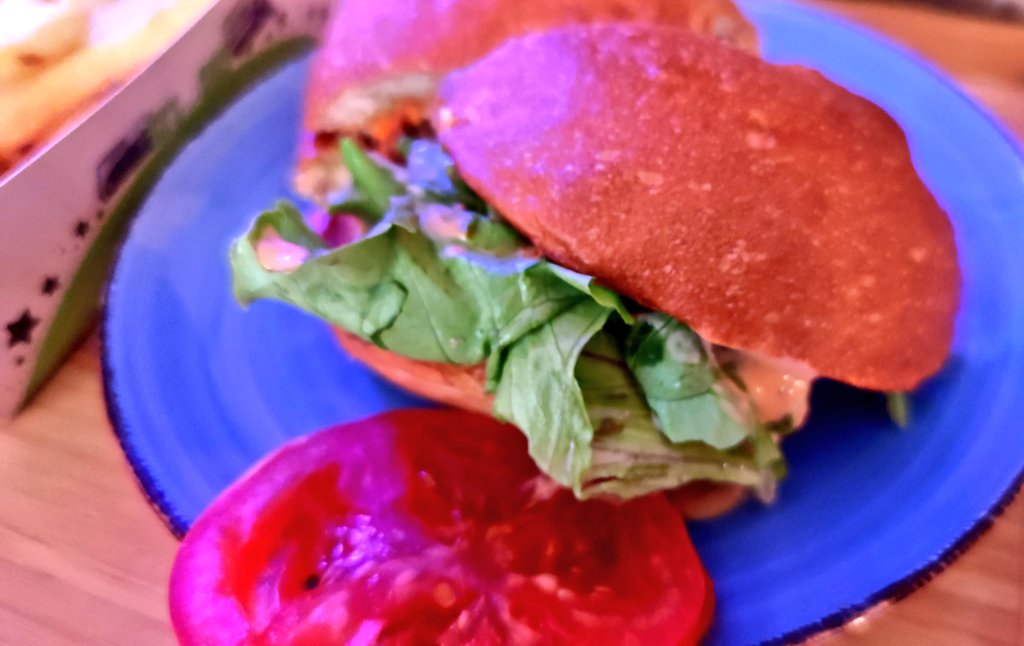 Uroš Esih tweet media