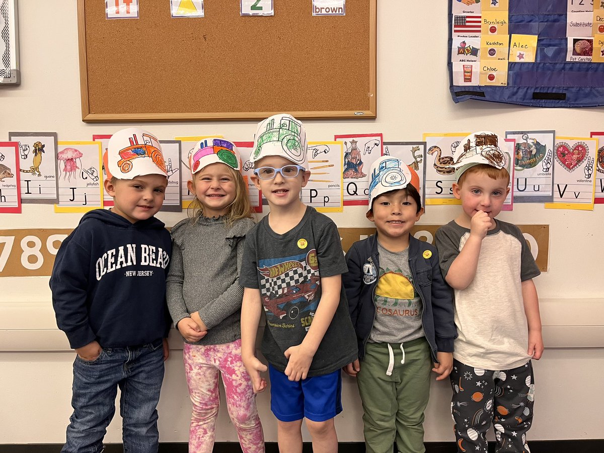 MVSpreschool's tweet photo. Letter t in preschool 🛻🚜 @atsdschools https://t.co/jxHdguJ7bK