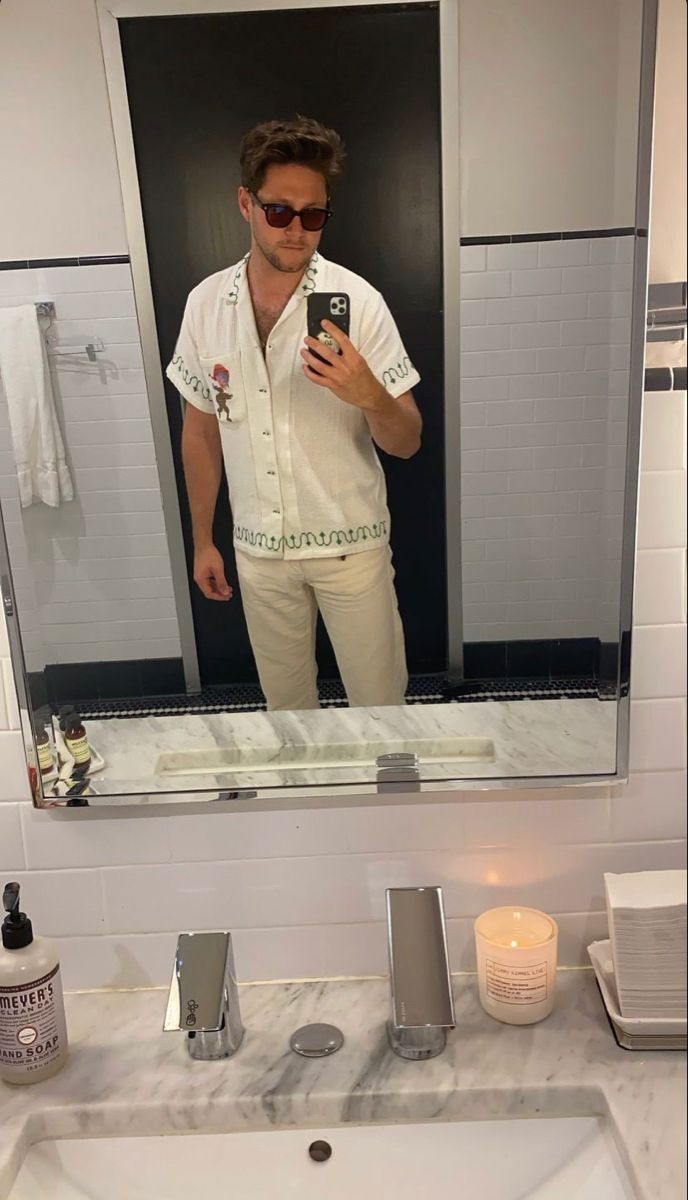 safe niall. (@niallcomf) on Twitter photo 