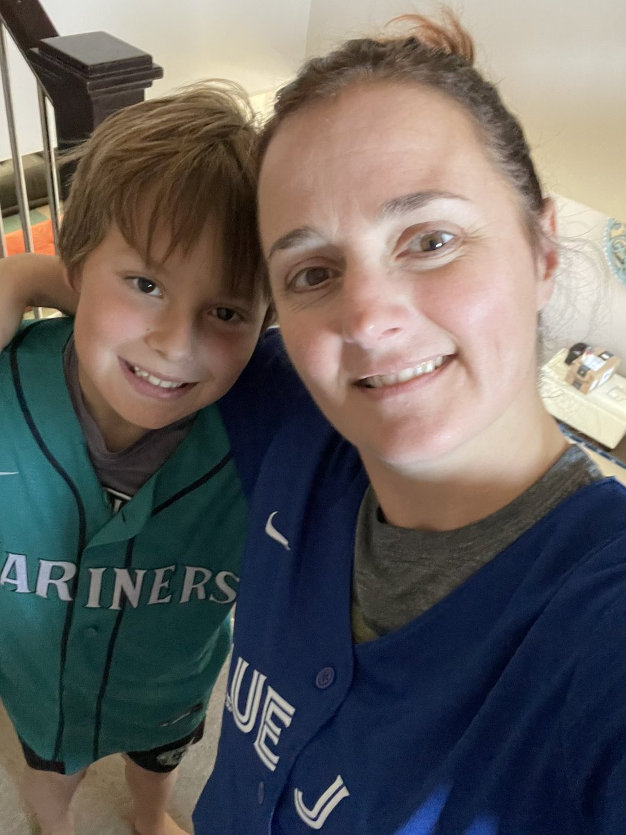 Lanasf1's tweet photo. We still love him even though he isn’t cheering for the #bluejays #NextLevel https://t.co/aBncbJIqNH