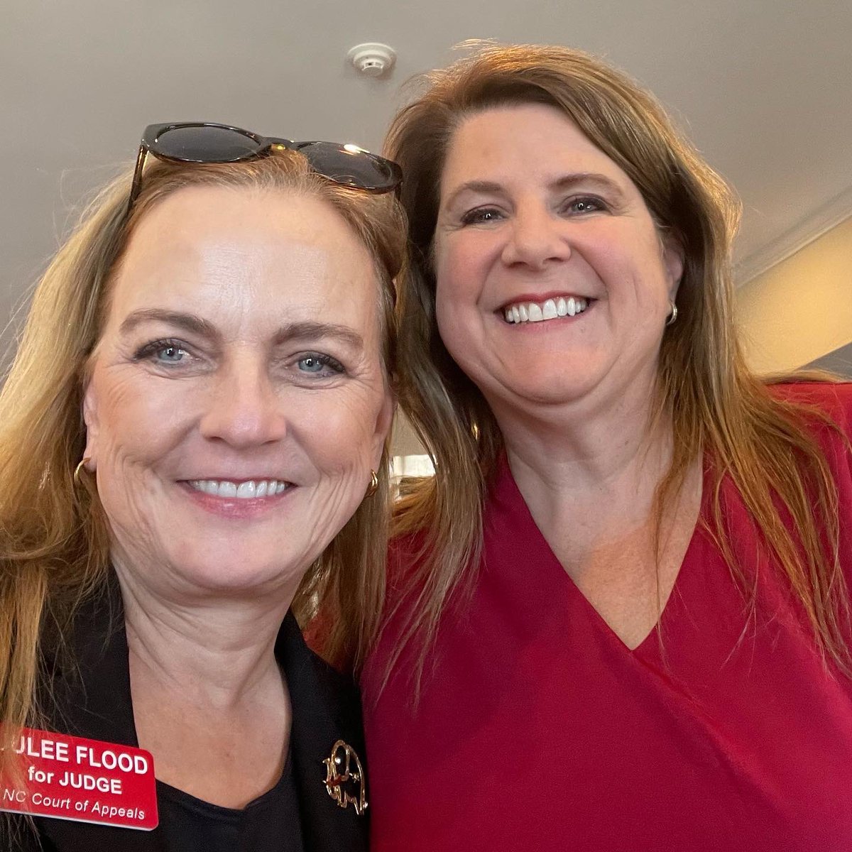 juleeforjudge's tweet image. It’s been a terrific week on the campaign trail. ➡️ Thank you North Carolinians. #juleeforjudge #ncgop