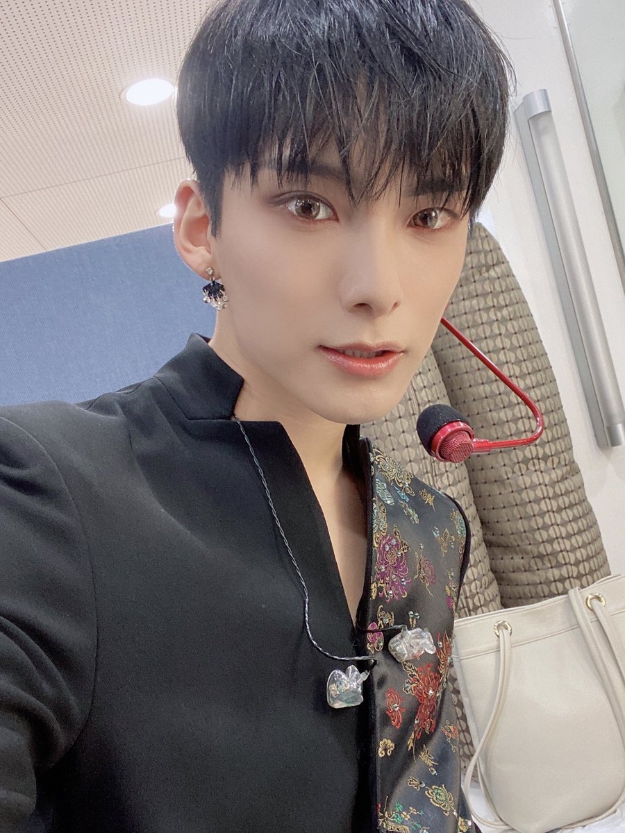 OnThisDayACE's tweet photo. [201008] // Two Years Ago

A.C.E Twitter update from Jun

🕊️ https://t.co/m5d7IRBh0d

@official_ACE7
#ACE #에이스 #Jun #준 https://t.co/6ApU0yFigQ