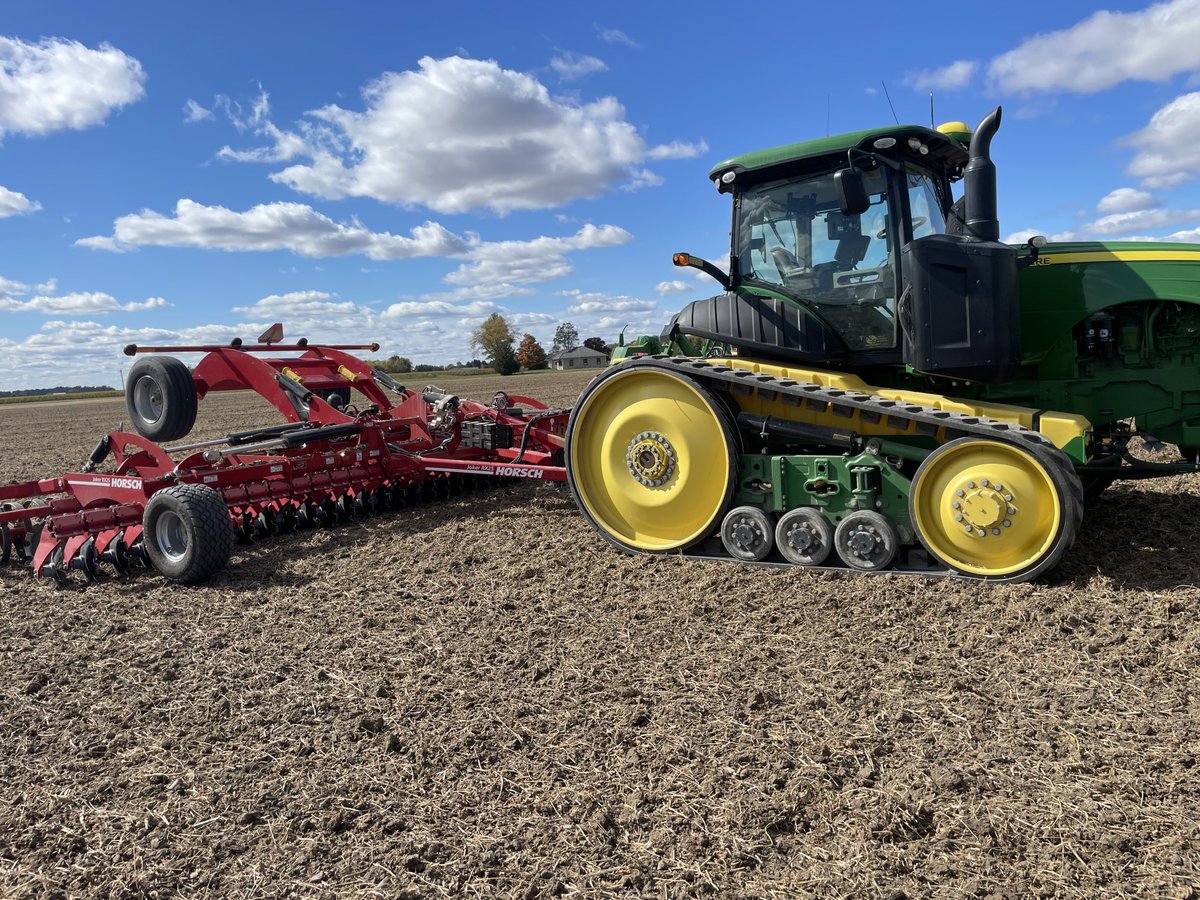 garyderck's tweet photo. #PaulMartin&amp;Sons #HorschJoker  Big Thanks to Eric from Paul Martin for coming out and help setting up our Joker. Looks like a great tool https://t.co/SAZuAui4gK