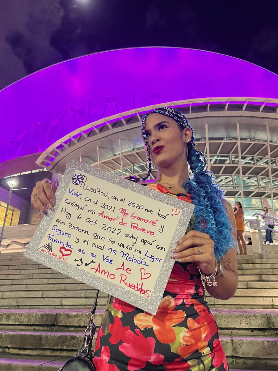 ymary01's tweet photo. Necesito que @jaywheelerpr lo vea! Ya que seguridad no me permitió entrar el cartel 💔 Me ayudan???
PD: si lo ves, me lo contestas con un video cantando un poco de Take My Life? 🥹 #PleaseRT  #choliseopr #concertjaywheeler #teamrueditas #jaywheeler #pfknr #viral @zhamirazambrano https://t.co/RPczTM6gOn