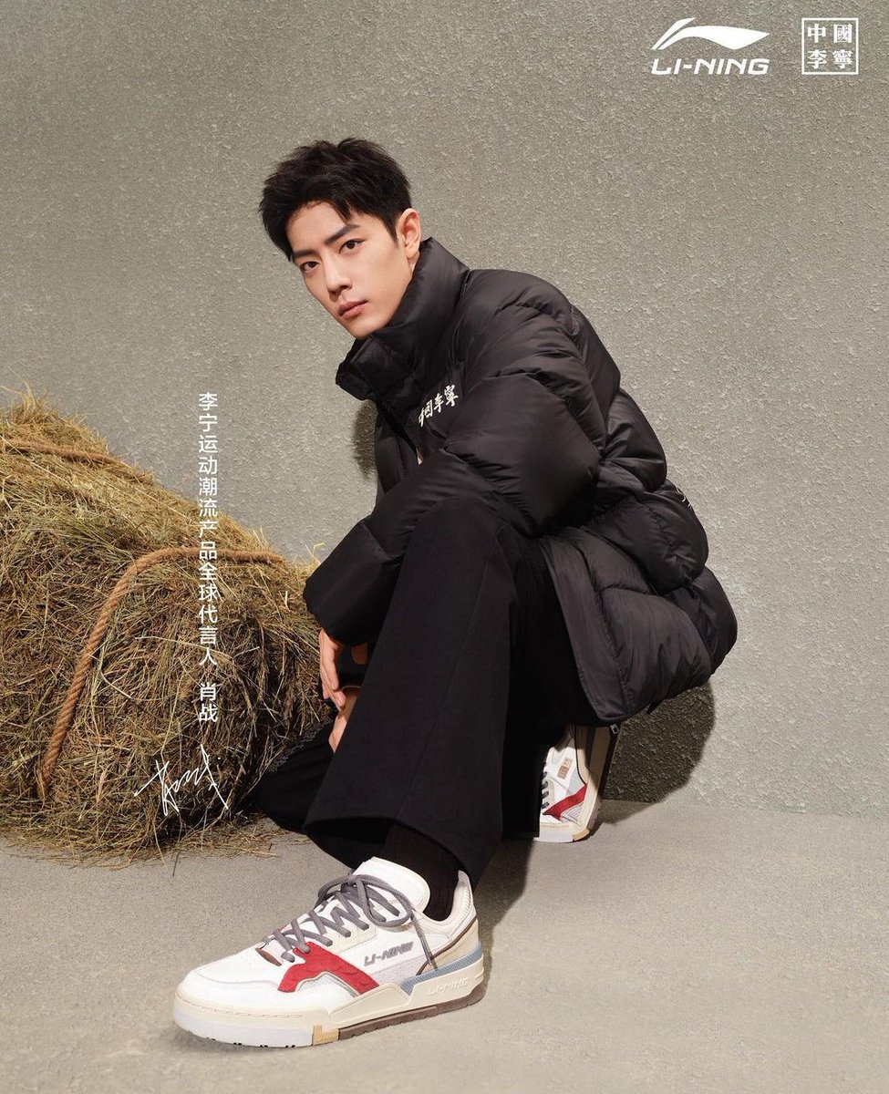 xiaomizhan's tweet photo. trends change, but classics never go out of https://t.co/HOy3OrH50n the end of the national holiday week,a little surprise to wake the fashion tastes within! continue to explore the nature and urban fashion , maintain an upward heart , embellish all things in nature#xiaozhan# https://t.co/FFv8u9Jtcc