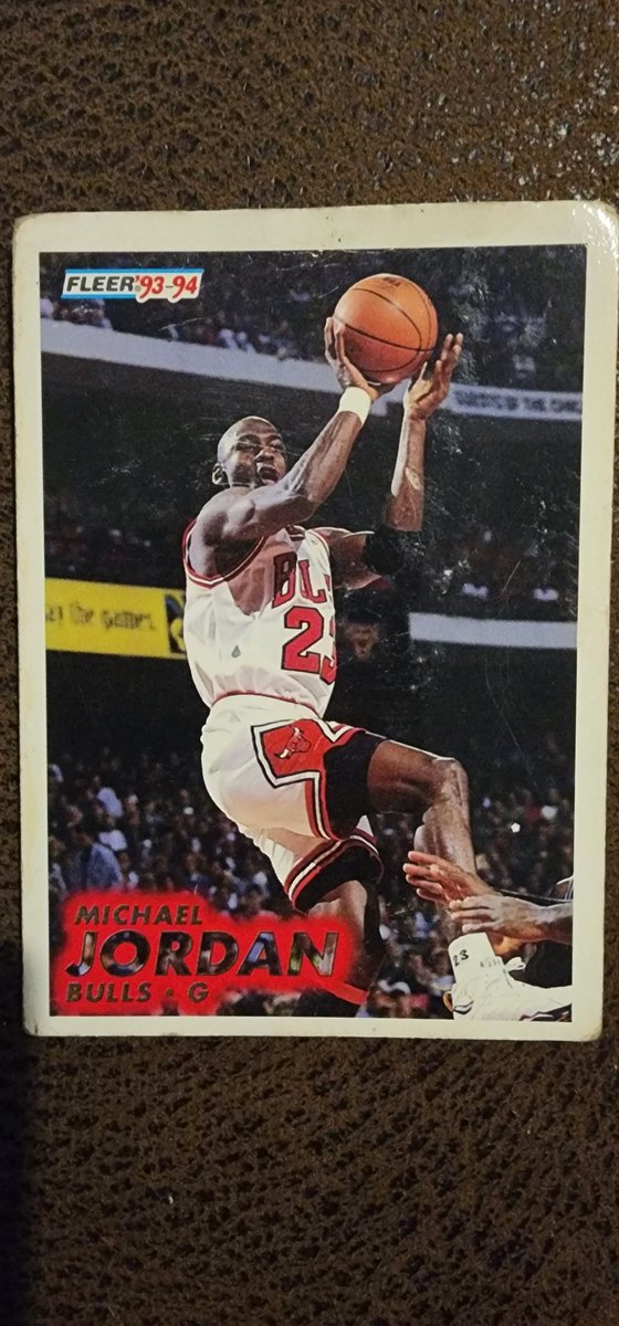 DjSbuIQ's tweet photo. 1993-1994 Michael Jordan collection https://t.co/s25thfWBZ0