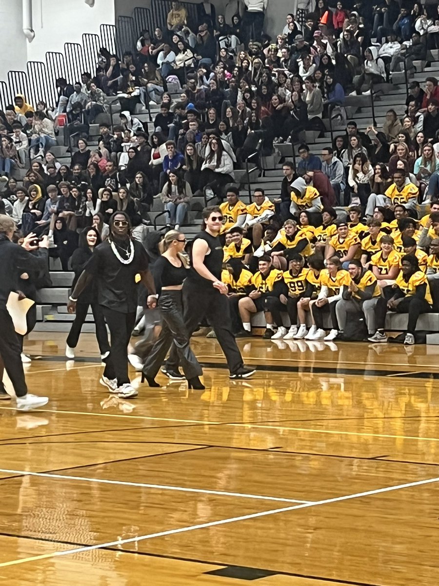 Ms. Sage-FHS tweet media