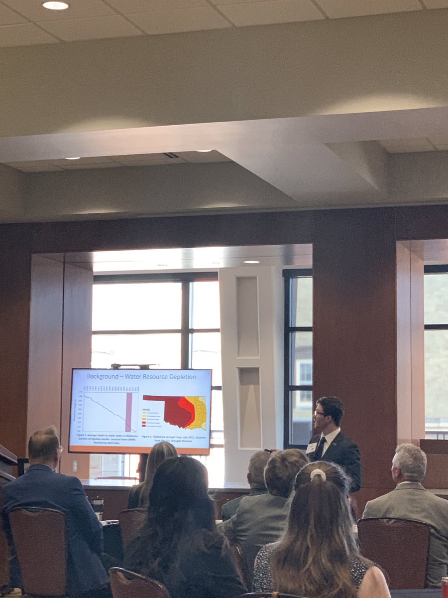 Rio Bonham (Niblack Research Scholar) presented about “Effectiveness of soil moisture sensors to improve irrigation management” in the 2021-22 Niblack Research Scholar Annual Presentations. <a href="/okstateferguson/">OSU Ferguson College of Agriculture</a> <a href="/BAEOkstate/">OSU Biosystems and Agricultural Engineering</a>