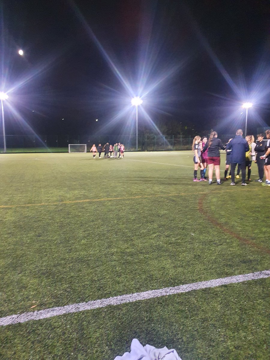 lisajune1980's tweet photo. My Friday night #girlstraining #football https://t.co/dg9gZmyHfW