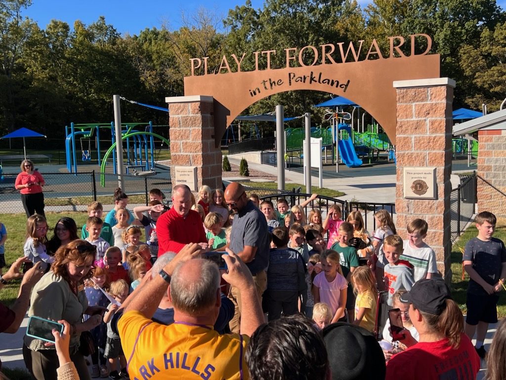 R7SPED_Dir's tweet photo. This week the City opened the new inclusive Play It Forward Playground at Engler Park. Our elementary students were eager to take advantage of this new play area. https://t.co/oj54YsX4iC