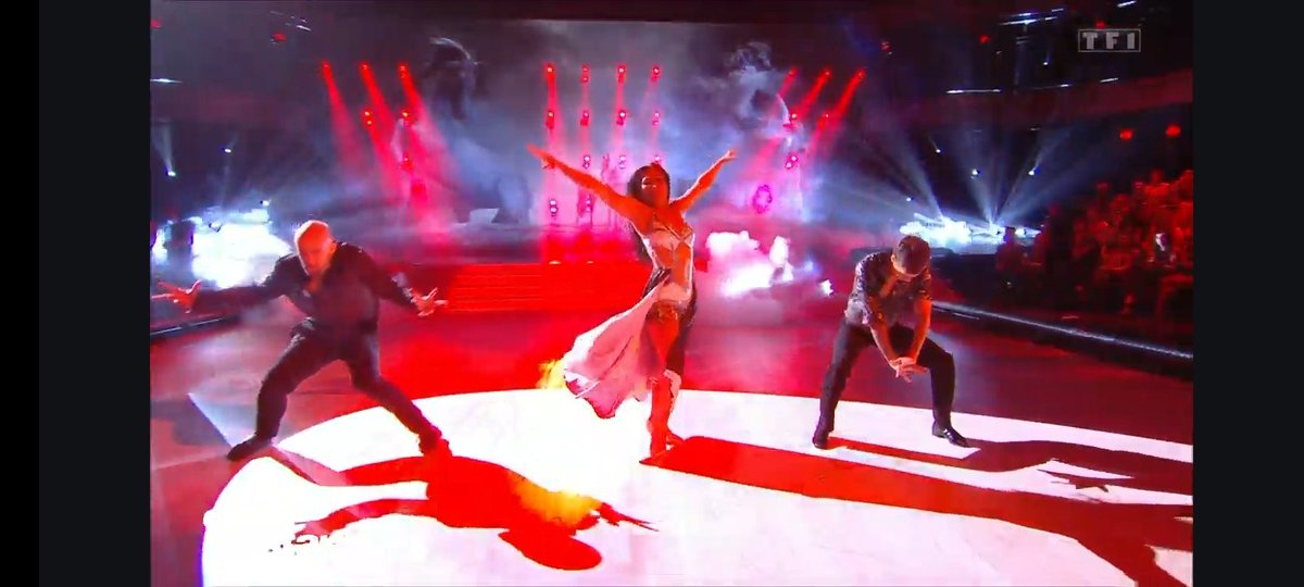 fabien_fichaux's tweet photo. Magnifique prestation de Anggun, Adrien et François #DALS #DALS12 https://t.co/DUXiQRIDEo