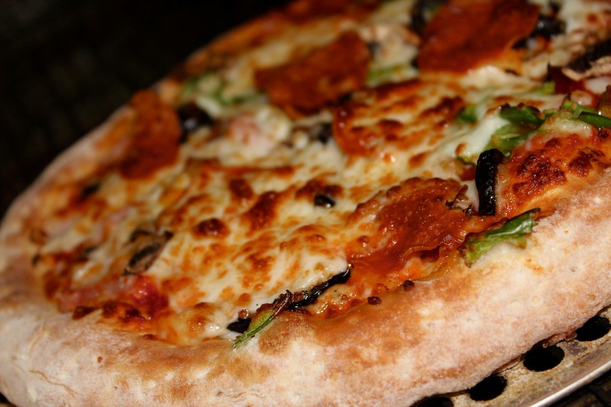 It's #TheWorks: It doesn't have a bad side. 🤣 🍕 😍