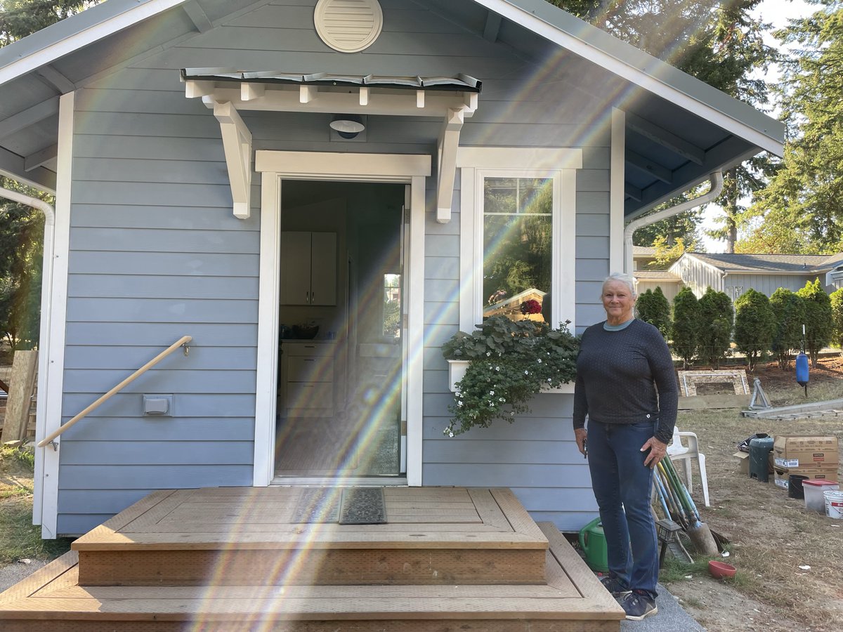 joshuamcnichols's tweet photo. The town of Langley, Washington on Whidbey Island is treating the worker shortage as a housing problem. 

And in the last few years, they've come up with some interesting ideas that other cities will want to look at. 
👇🧵/19 https://t.co/UKPMwyV0GB