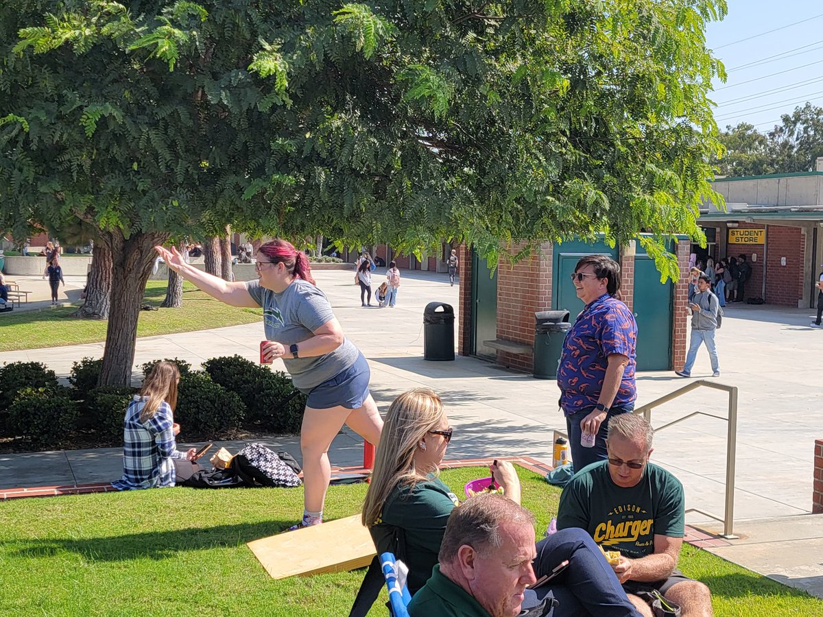 Jennifer Graves tweet media