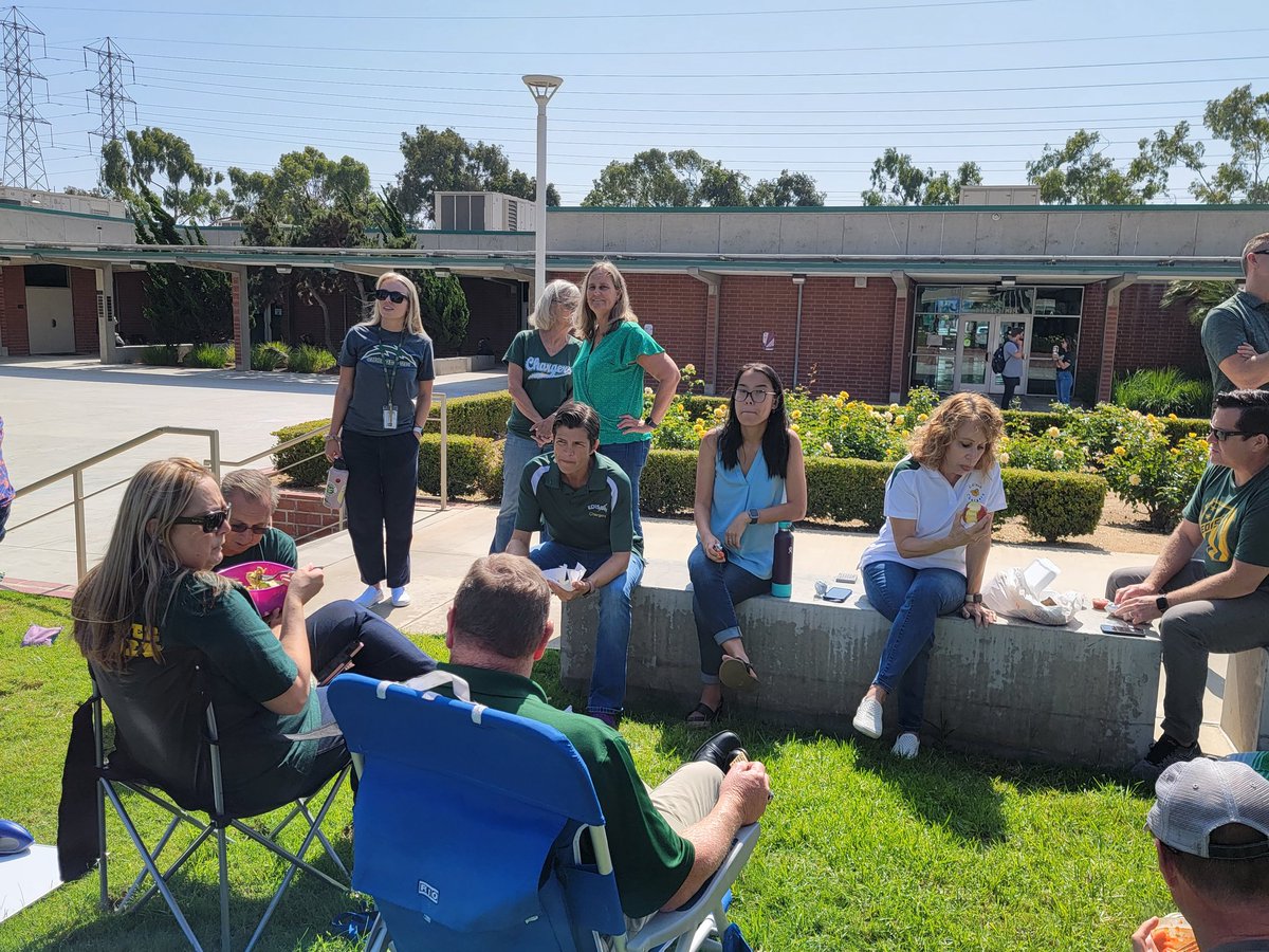 Jennifer Graves tweet media