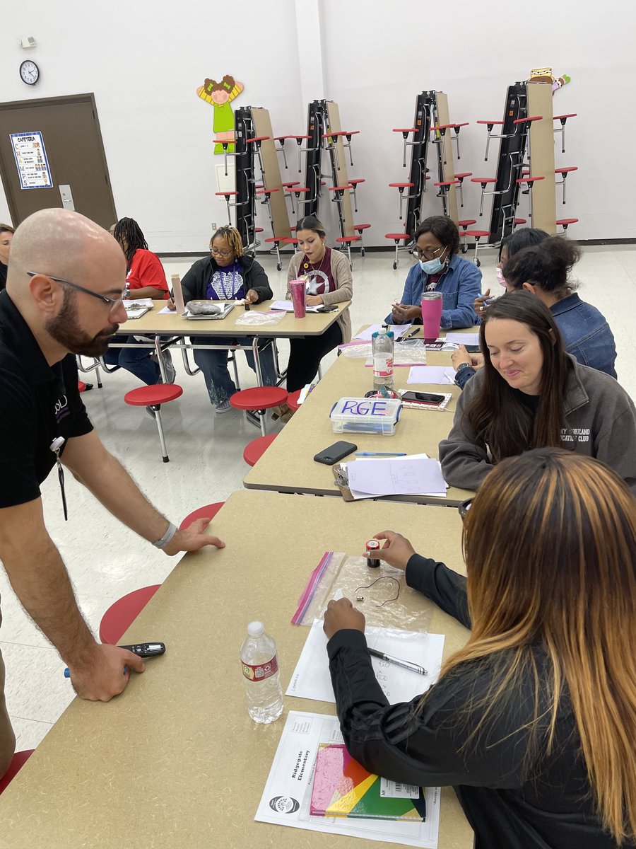 RGE_Rangers's tweet photo. We are thrilled to have ⁦@RGomezEDU⁩ helping to enhance our goal of quality Tier 1 instruction in science from K-5th grade. ⁦@Teachersherryj⁩ ⁦@AZamora9213⁩ https://t.co/knyQWIHDbE