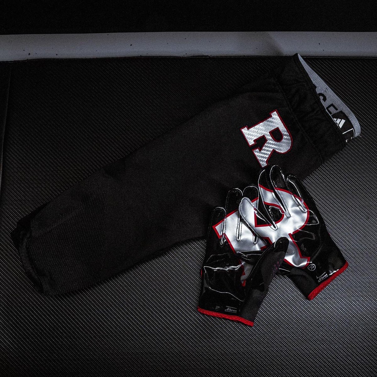 RFootball's tweet photo. ⚫️ Friday Knight Under The Lights ⚫️ https://t.co/oIxRvXvJP3