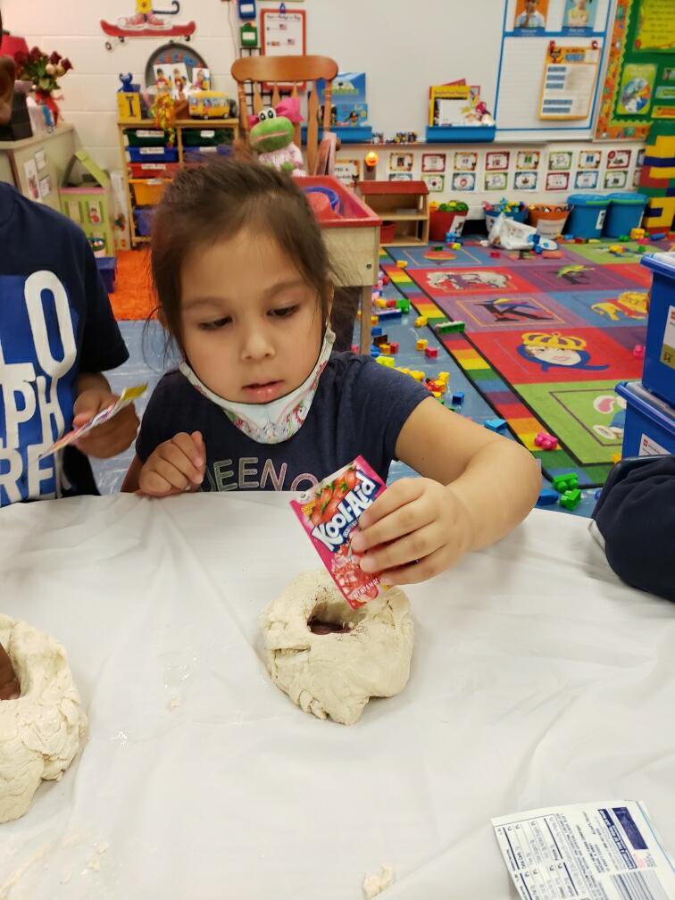 MtCarmelES_HCS's tweet photo. Day 5 of #GaPreKWeek! What an awesome week!! We ended the week with wearing our school colors and making Kool-aid Playdough.
@HenryCountyBOE @KrystalLRichter @cmjonesx2 @Mr_Bsclass @ShandraSupports @iammrsbolds #MustangsRock
#ExpectEarlyLearningHCS https://t.co/cErThWeF9u