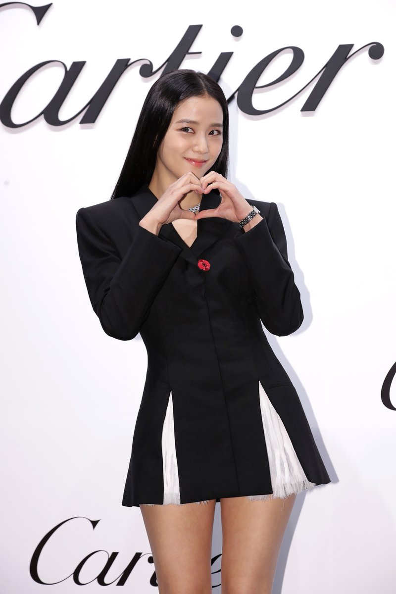 MTV's tweet photo. Because we could all use a lil' #JISOO on our TL 🫶 https://t.co/1skUiARNAI