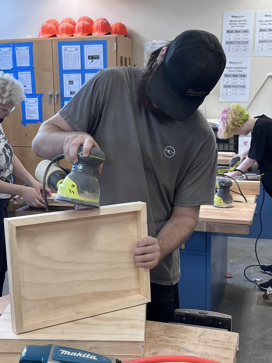 myersatidea1's tweet photo. Students learning proper way to use power tools! https://t.co/sewenSBoo8