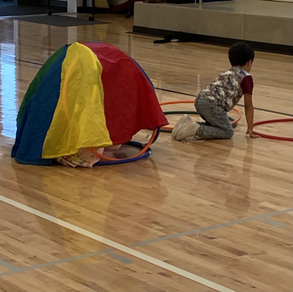 motionfunction's tweet photo. Students love the roof. New use for mini parachutes. https://t.co/tF8mbTOdil