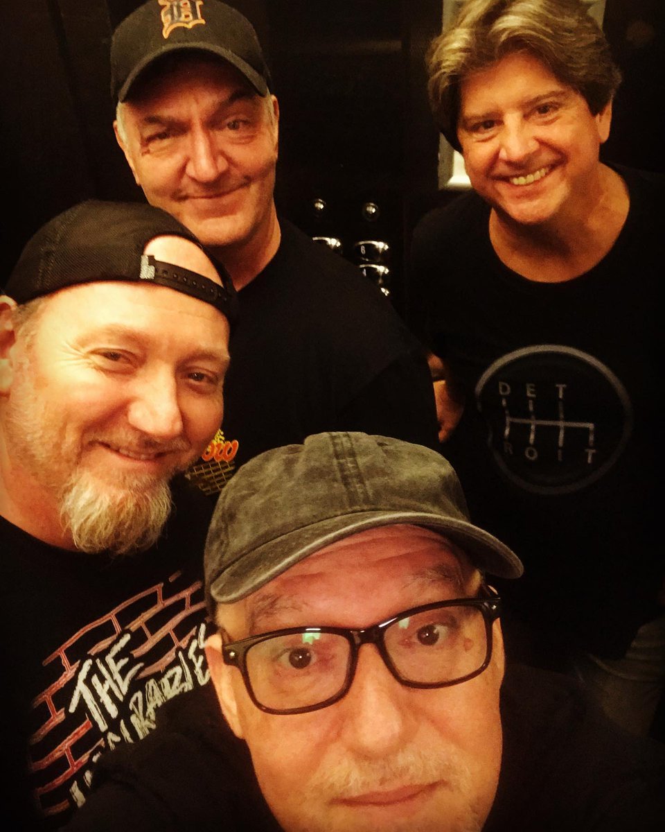 TheIncurablesMI's tweet photo. The Incurables are making their way to #Detroit and will Converge at Ford and Middlebelt Road for the #GardenCity #Chili #CookOut with Octane2112 and Days Gone By Rockin the Official "AfterBurn Party" Saturday October 8th 5-9PM Eastern!!! Come on Over It's Gonna Be A Blast!!! https://t.co/XysPswzYPi