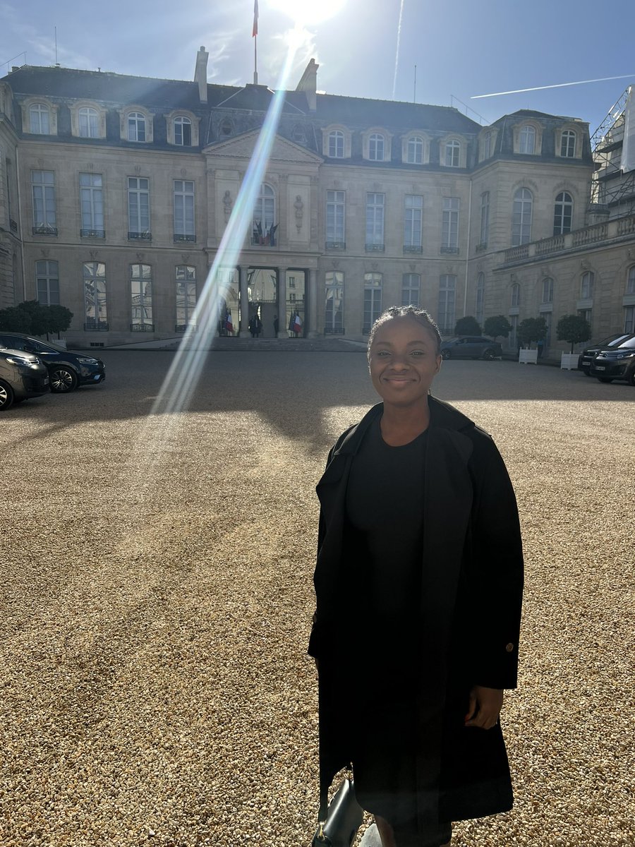 TBoussamba's tweet photo. J’ai eu l’immense privilège d’être reçue ce jour à l’Elysee par la Première Dame de France Brigitte Macron dans le cadre du programme @WIAInitiative ! Des Échanges fructueux et opportunités pour @AgridisGabon @Franceaugabon https://t.co/x46NpRV3dV