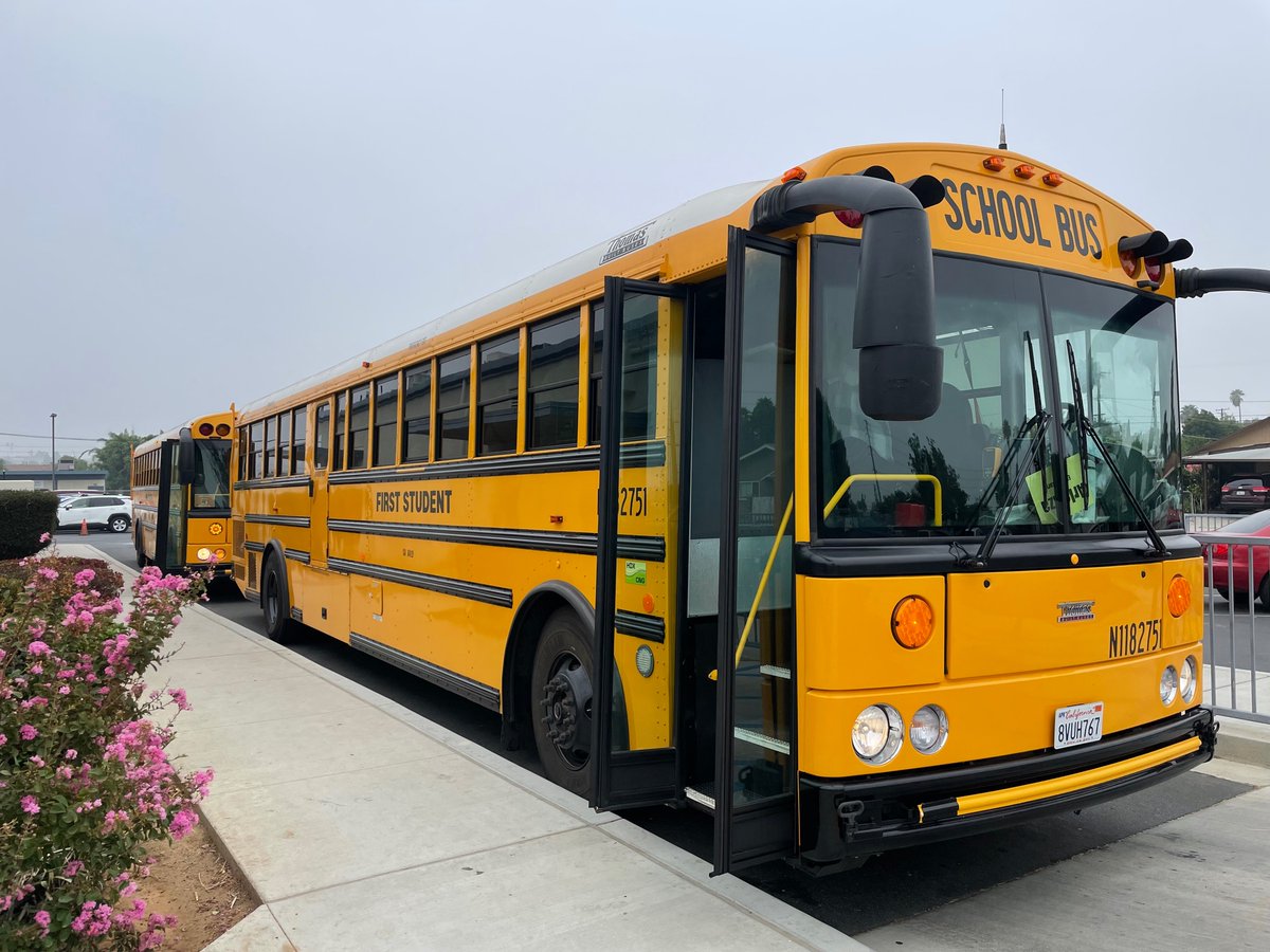 ACisnerosEdD's tweet photo. First field trip as an AP was a success! All fourth graders went to#STEPCon22 and couldn’t stop talking about how cool it was! #AdminWin #TeacherWin #STEM #EduTwitter https://t.co/b8UUR1VEUR