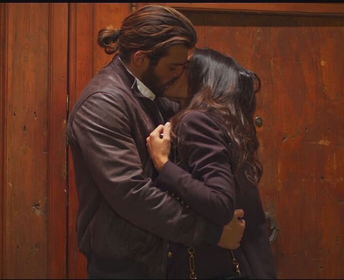 silbigg's tweet photo. VAMONOSSSS FrancescoDemir ViolaVitale 💜♈️💜♈️💜♈️ 
#CanYaman #FrancescaChillemi 
💥💥💥💥💥💥💥💥💥💥
#ViolaComellMare 
Grazie PrimaTV https://t.co/G7EVawyAJq