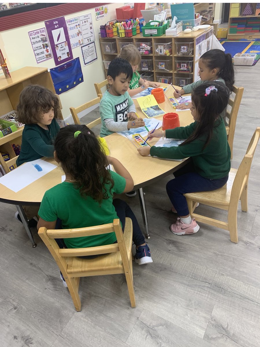 BrightToo5's tweet photo. Painting Starry Night from Van Gogh! Ms. Rosa and Ms. Alina’s Class https://t.co/IuhLlhkB17
