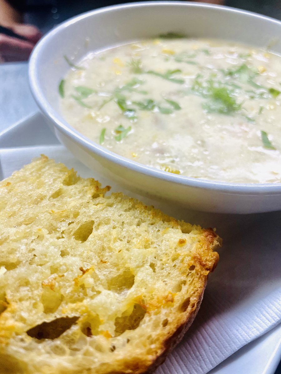 Ok ok we know it’s 70° ☀️ in NYC today but we don’t care, we still have this tasty special on offer today! Smoked fish &amp; lightly creamy corn chowder with a load of fresh herbs 🌿 Oh and did we mention it comes with garlic bread on the side? 💯 Doors open at 4pm!
