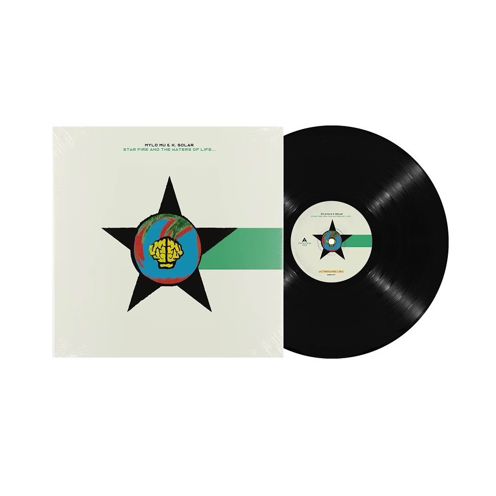 mylomu's tweet photo. vinyl up on https://t.co/OtMYcTh380 and https://t.co/ByHEt8HeAX 💙🥬💙🥬 #BandcampFriday https://t.co/hYA5wMxQim