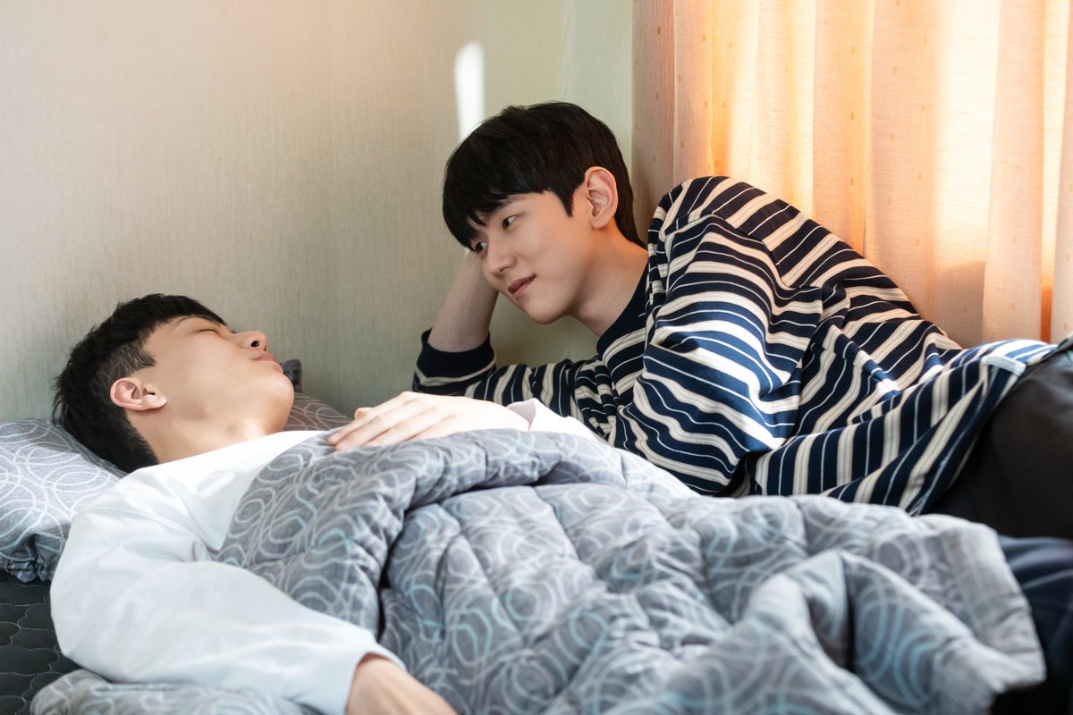 ItisStarDust's tweet photo. Fui eu assistir Once Again mesmo sabendo que seria triste
No começo fiquei meio perdida mais beleza depois tudo foi se encaixando.
Só queria um final feliz para os dois não era pedir muito 🤧
Queria dizer que a Ost desse drama incrível ♡
#OnceAgainEp8 #OnceAgainEp7 #OnceAgain https://t.co/8zdmiQePvk