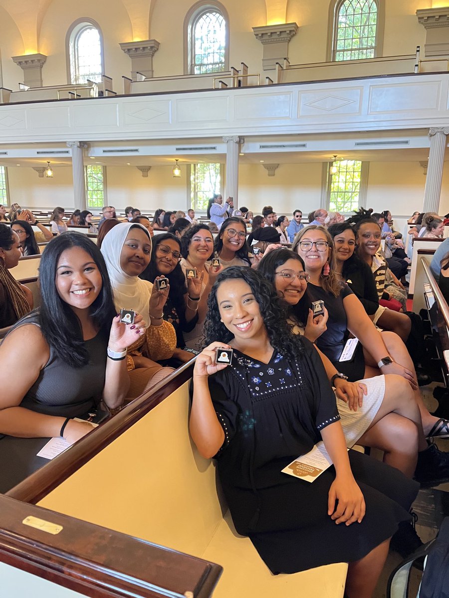 Excited to celebrate the UMD College of Education Educator Pinning Ceremony with these fabulous future elementary teachers! ⁦<a href="/UMDCollegeofEd/">UMD College of Education</a>⁩ #ProudEdTerp
