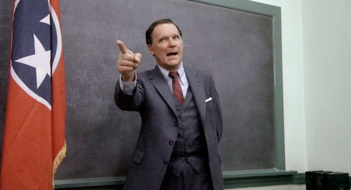 MartineBotany's tweet photo. I have been a professor for nearly 17 years and I still picture Dean Wormer any time someone talks about meeting with the Dean. #FirstGenProblems https://t.co/bI4S4plbRO